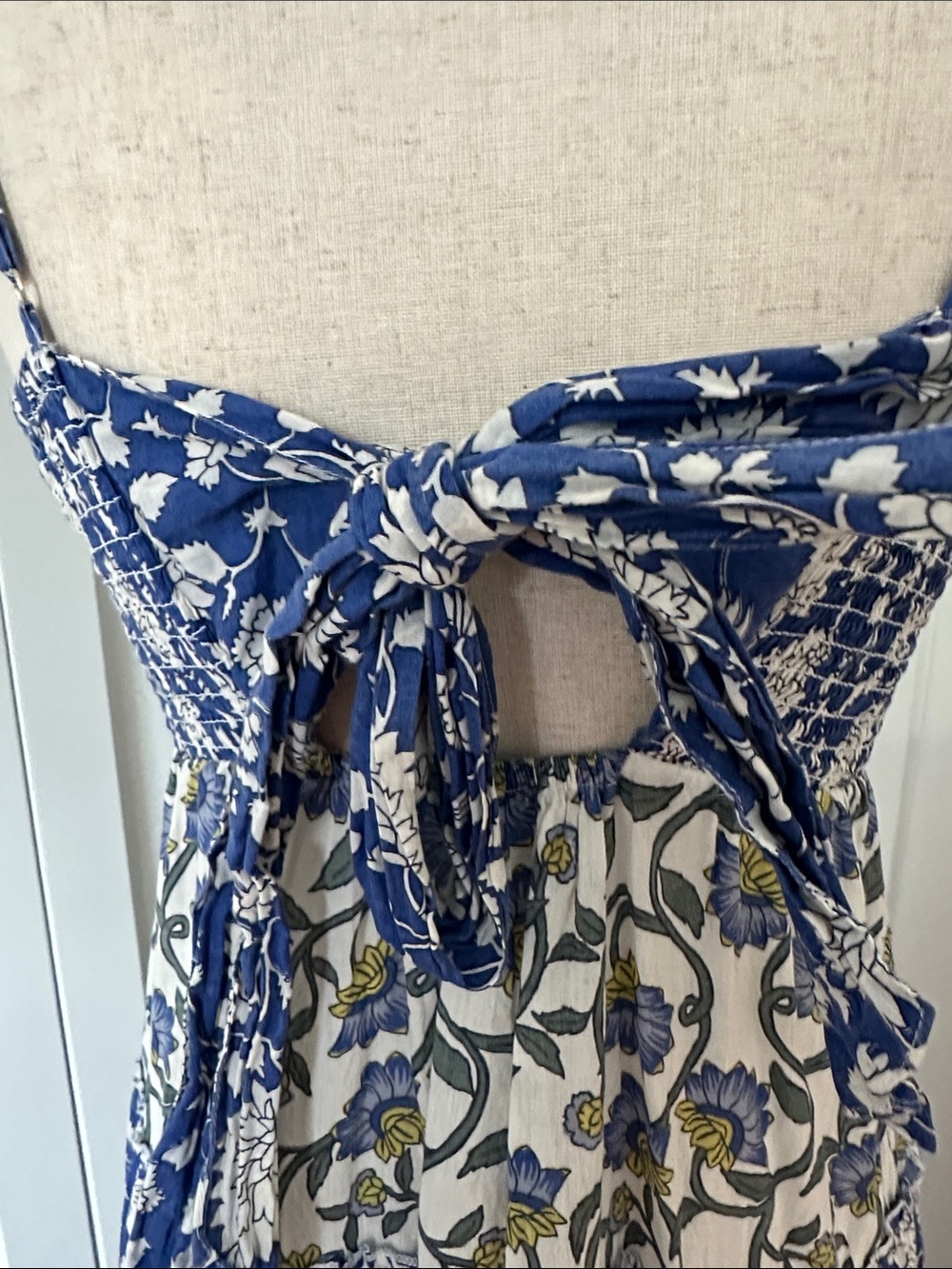 Zara White and Blue Floral Tiered Spaghetti-Strap Maxi Dress - Picture 4 of 4
